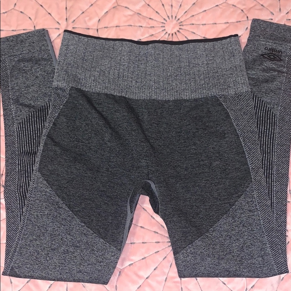 Seamless leggings